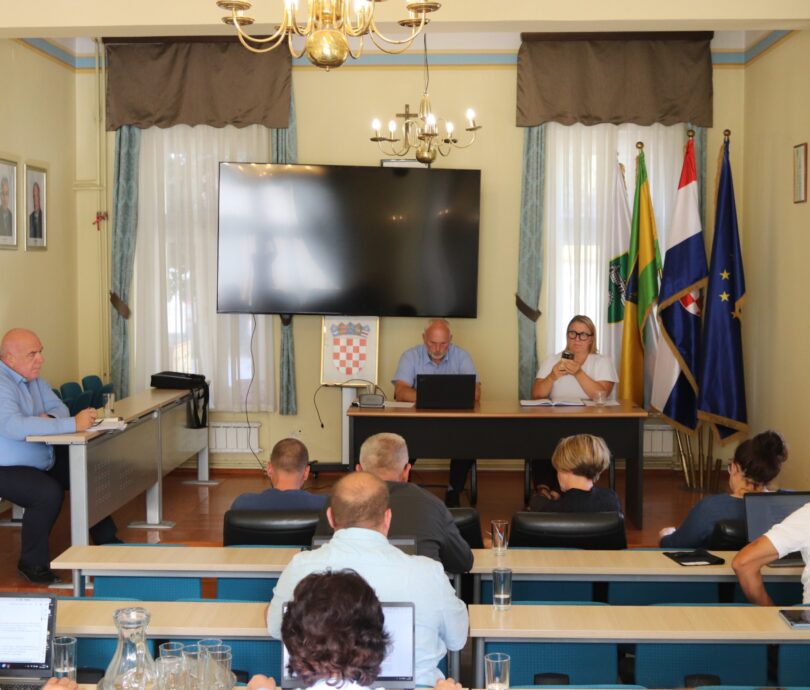 Infrastrukturne i komunalne teme obilježile sjednicu lipičkog Gradskog vijeća